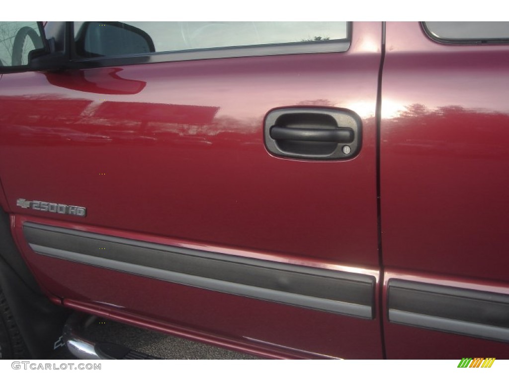 2004 Silverado 2500HD LS Extended Cab 4x4 - Sport Red Metallic / Dark Charcoal photo #13