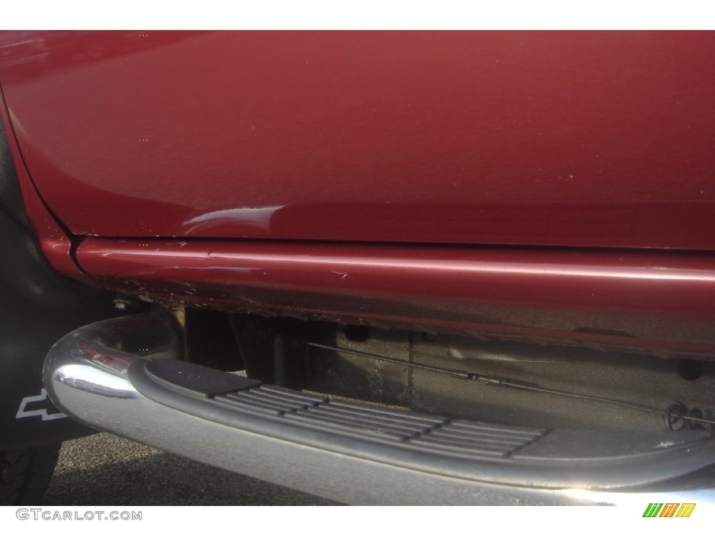 2004 Silverado 2500HD LS Extended Cab 4x4 - Sport Red Metallic / Dark Charcoal photo #22