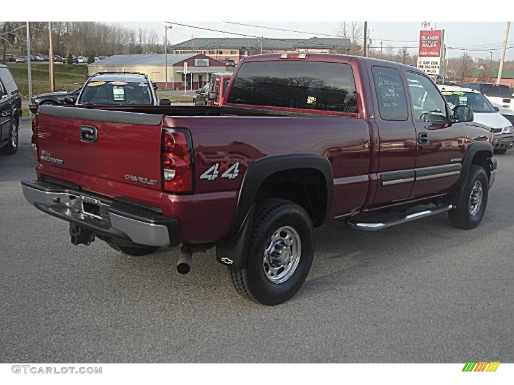 2004 Silverado 2500HD LS Extended Cab 4x4 - Sport Red Metallic / Dark Charcoal photo #37