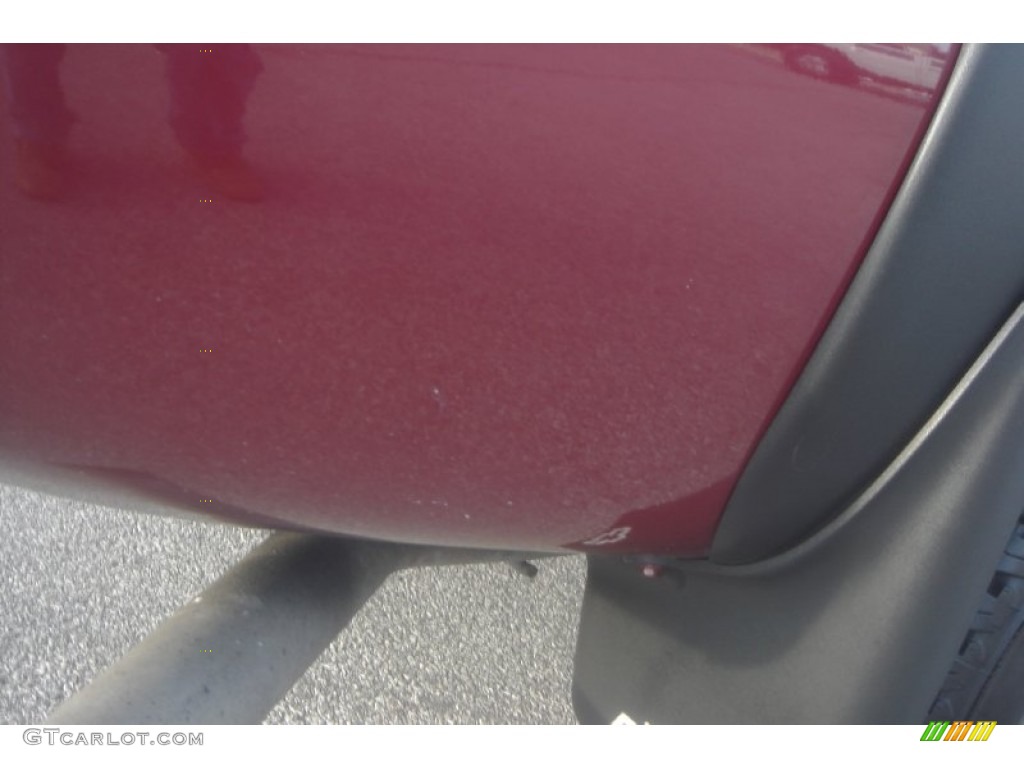 2004 Silverado 2500HD LS Extended Cab 4x4 - Sport Red Metallic / Dark Charcoal photo #39