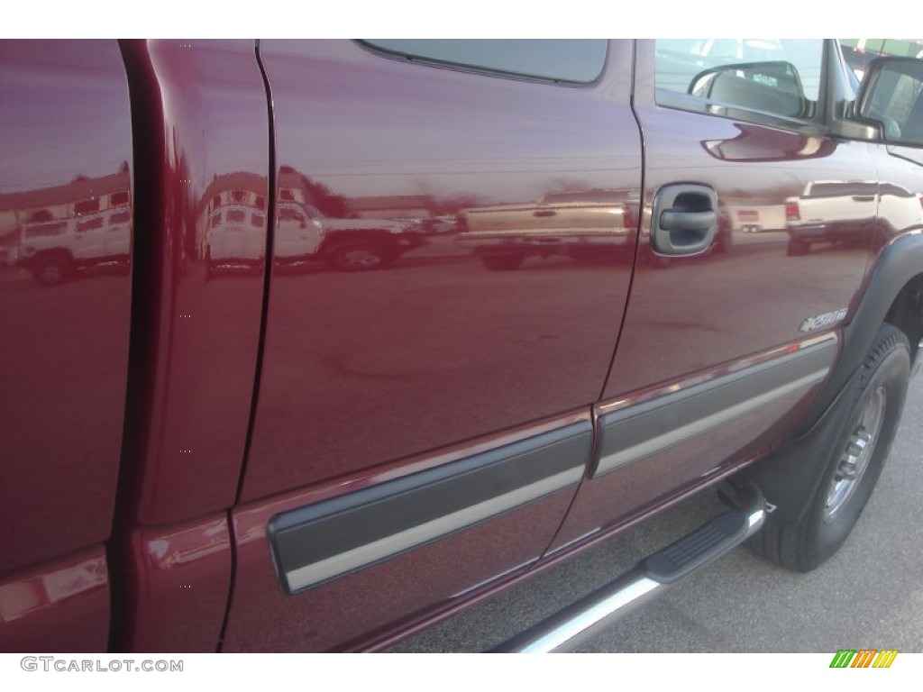 2004 Silverado 2500HD LS Extended Cab 4x4 - Sport Red Metallic / Dark Charcoal photo #44
