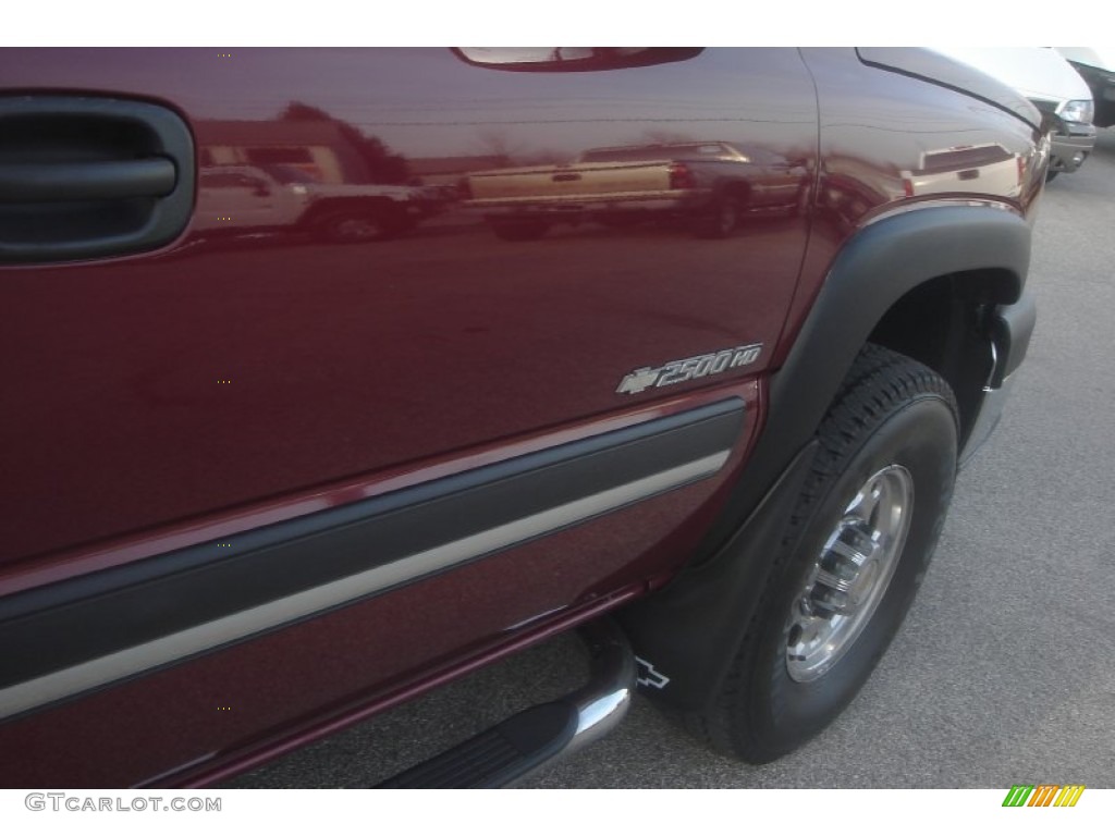 2004 Silverado 2500HD LS Extended Cab 4x4 - Sport Red Metallic / Dark Charcoal photo #48