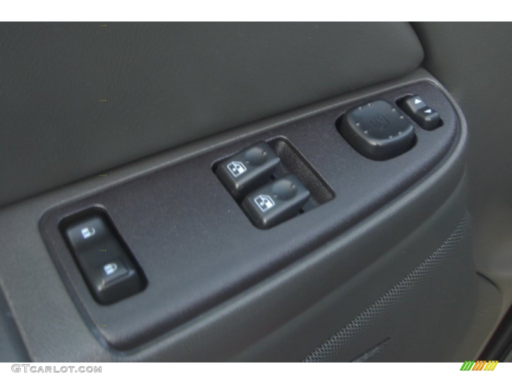 2004 Silverado 2500HD LS Extended Cab 4x4 - Sport Red Metallic / Dark Charcoal photo #55