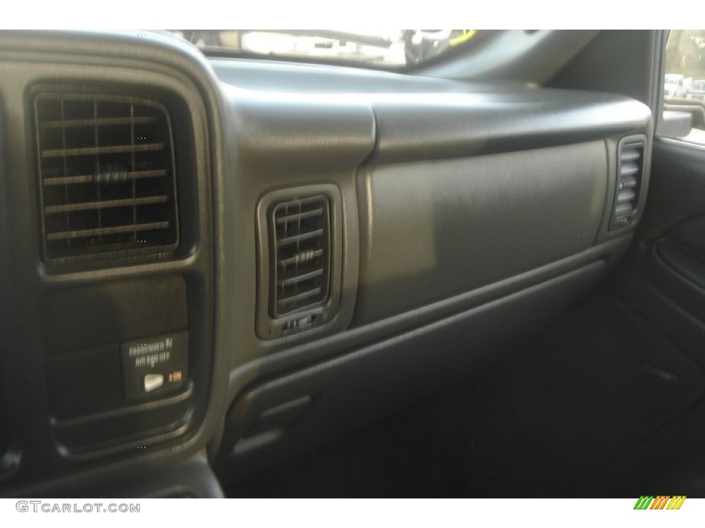 2004 Silverado 2500HD LS Extended Cab 4x4 - Sport Red Metallic / Dark Charcoal photo #70