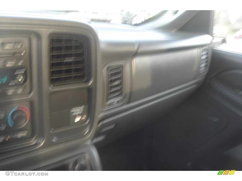 2004 Silverado 2500HD LS Extended Cab 4x4 - Sport Red Metallic / Dark Charcoal photo #71