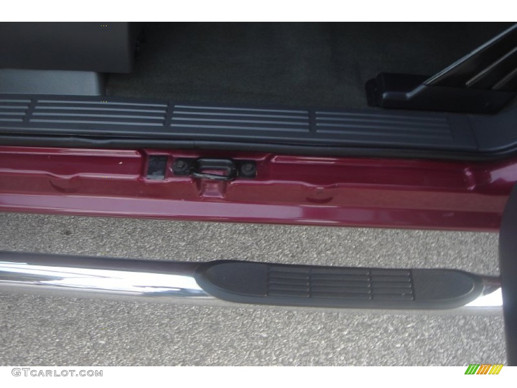 2004 Silverado 2500HD LS Extended Cab 4x4 - Sport Red Metallic / Dark Charcoal photo #73