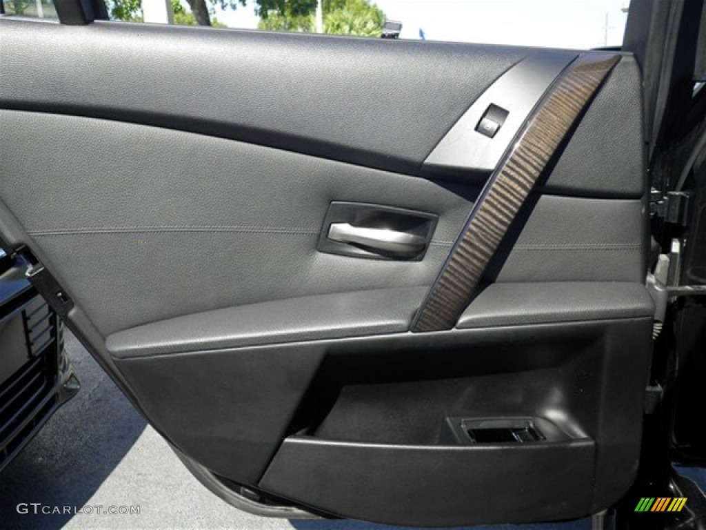 2007 BMW 5 Series 530i Sedan Black Door Panel Photo #74116912