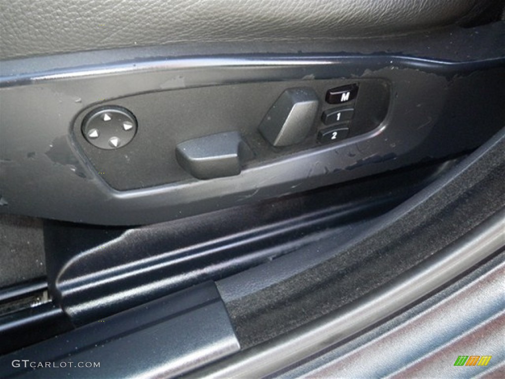 2007 BMW 5 Series 530i Sedan Controls Photo #74116976