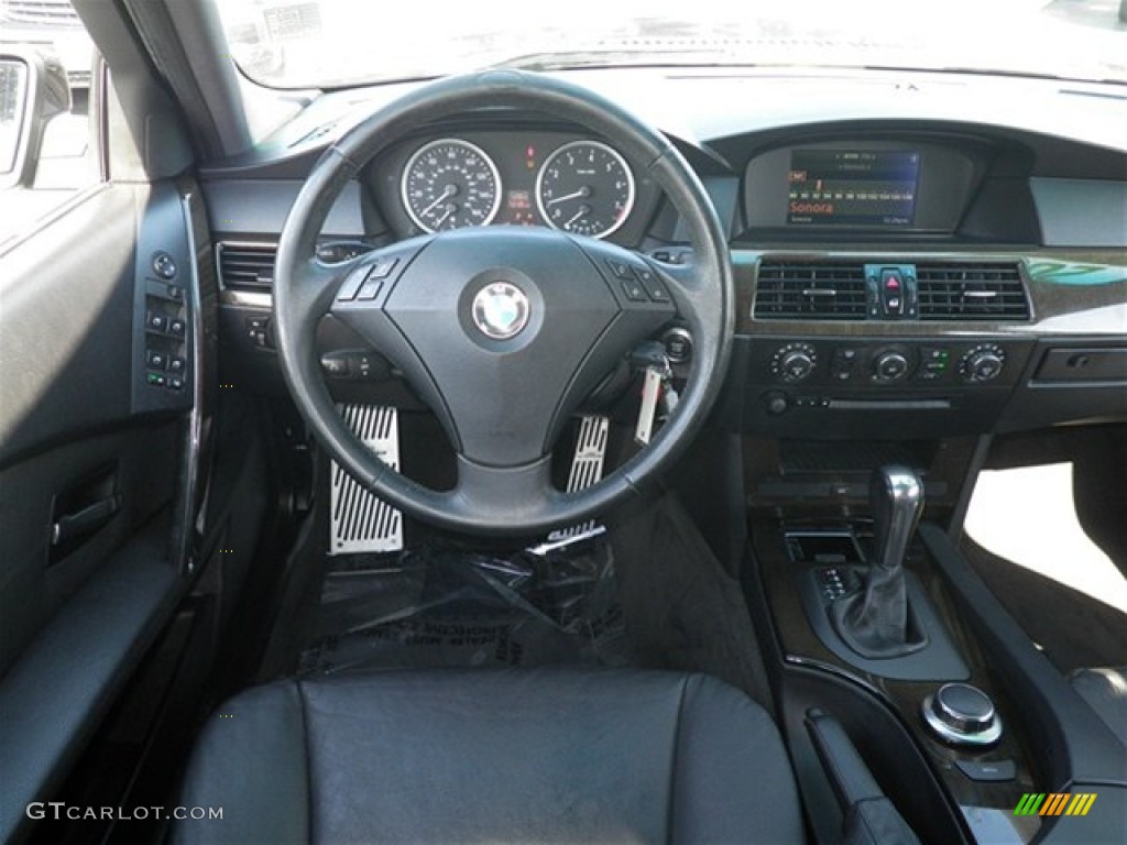 2007 BMW 5 Series 530i Sedan Black Dashboard Photo #74117091