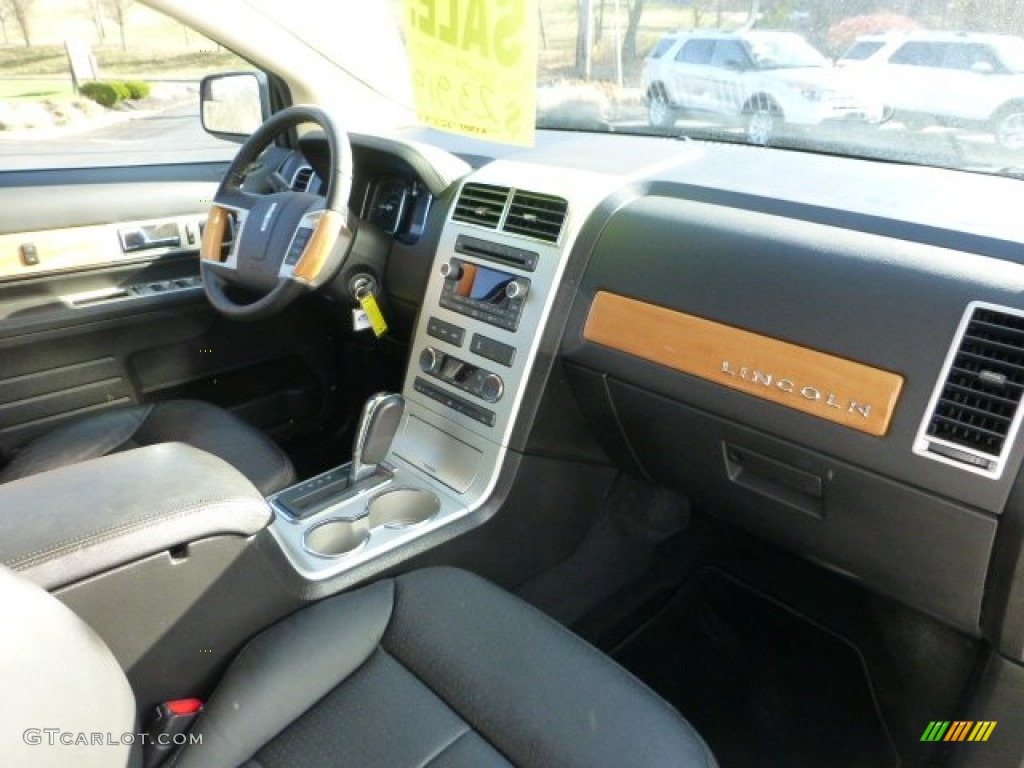 2010 MKX FWD - Ingot Silver Metallic / Charcoal Black photo #11