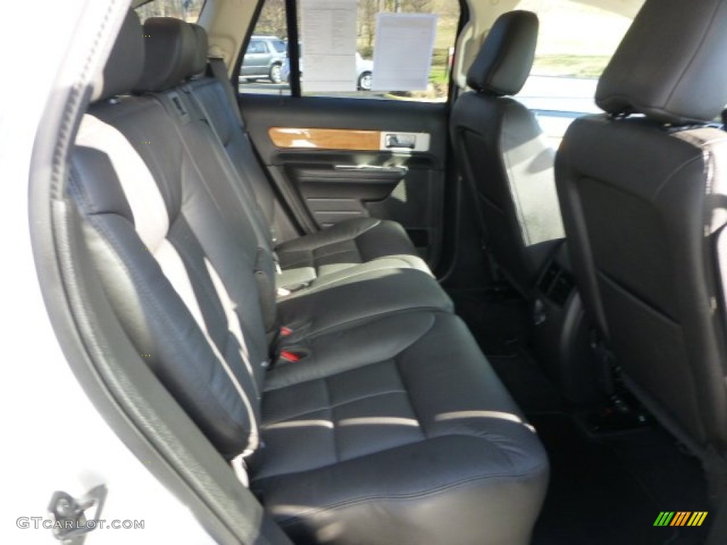 2010 MKX FWD - Ingot Silver Metallic / Charcoal Black photo #13