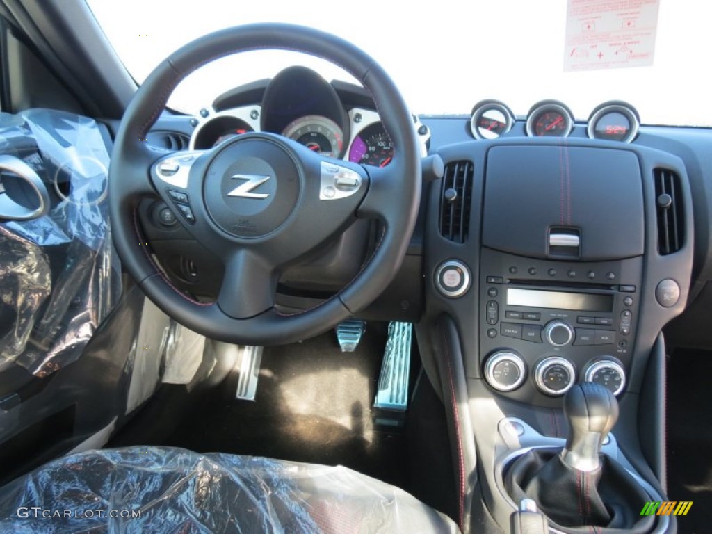 2013 Nissan 370Z NISMO Coupe NISMO Black/Red Dashboard Photo #74118580