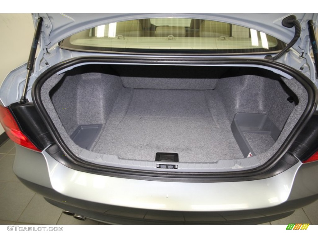 2011 BMW 3 Series 328i Sedan Trunk Photo #74119101