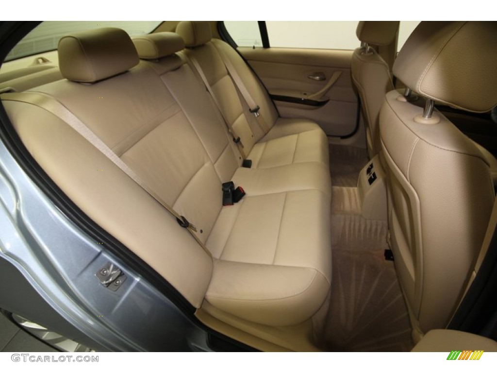 2011 BMW 3 Series 328i Sedan Rear Seat Photo #74119162