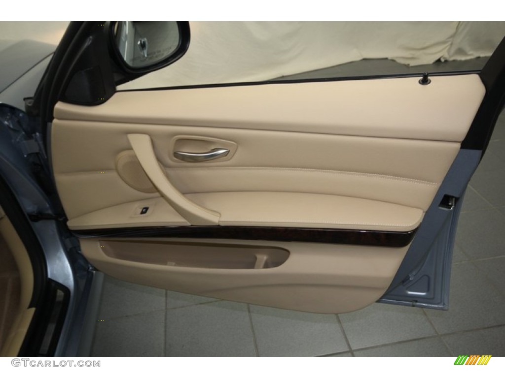 2011 BMW 3 Series 328i Sedan Beige Door Panel Photo #74119228