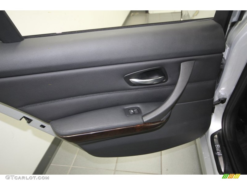 2011 3 Series 335i Sedan - Titanium Silver Metallic / Black photo #22