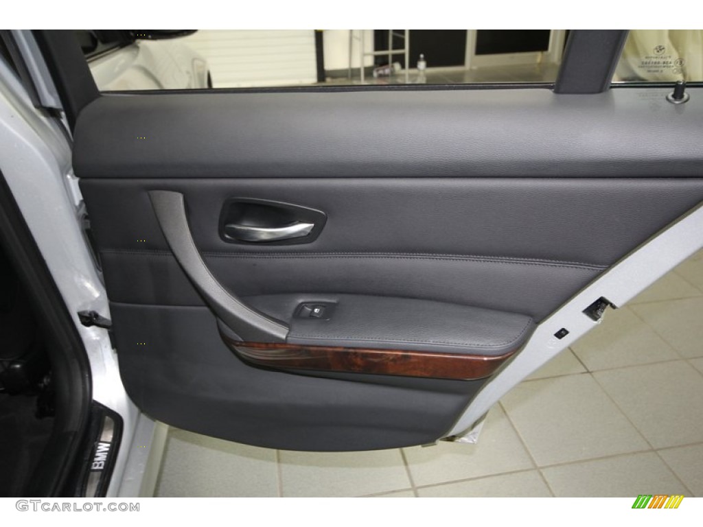 2011 3 Series 335i Sedan - Titanium Silver Metallic / Black photo #28