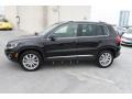 Deep Black Metallic - Tiguan SE 4Motion Photo No. 5