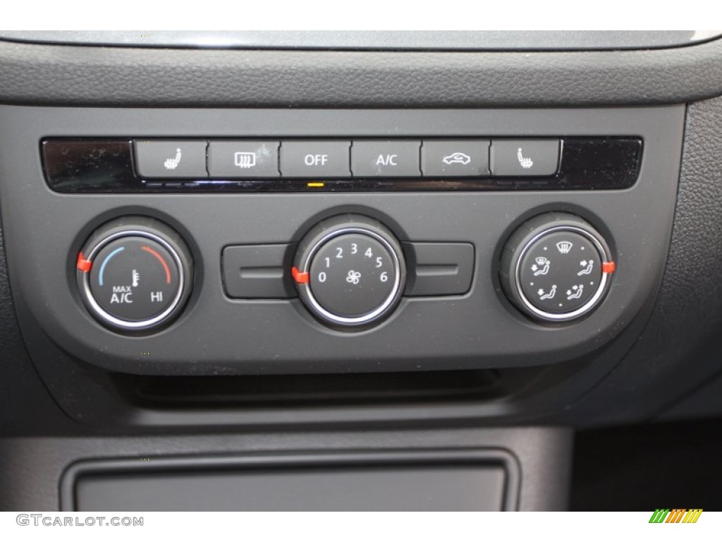 2013 Volkswagen Tiguan SE 4Motion Controls Photo #74120800
