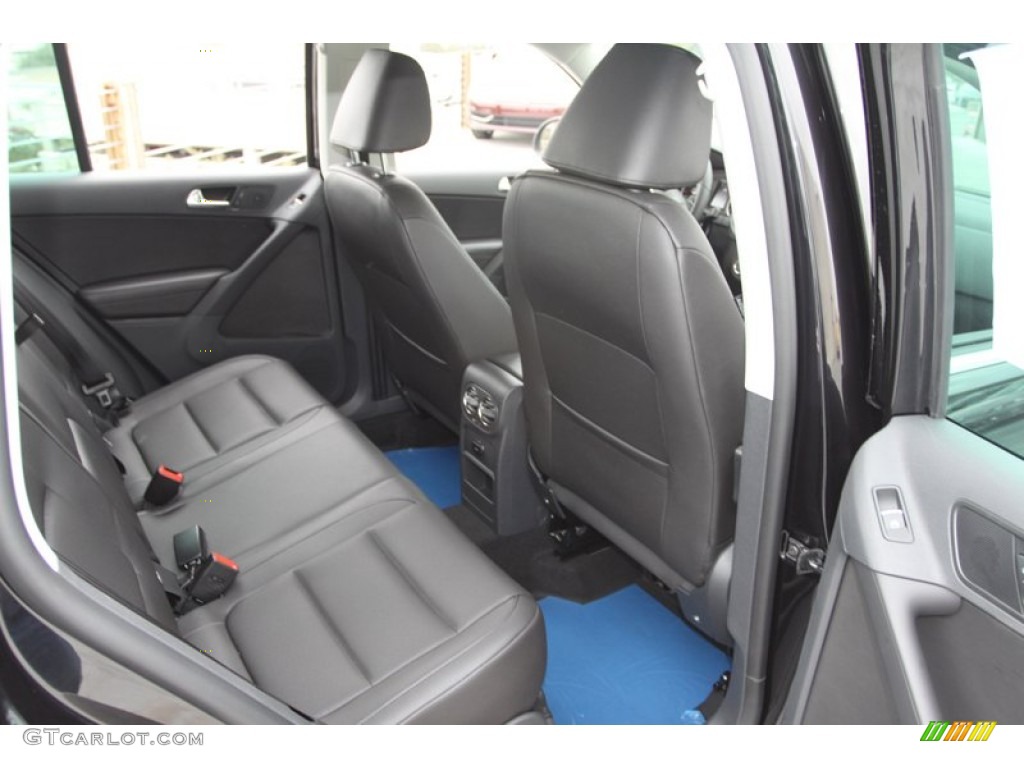 2013 Volkswagen Tiguan SE 4Motion Rear Seat Photo #74120878