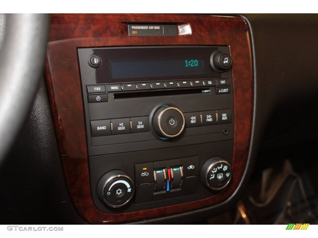 2008 Chevrolet Impala LT Controls Photo #74120917