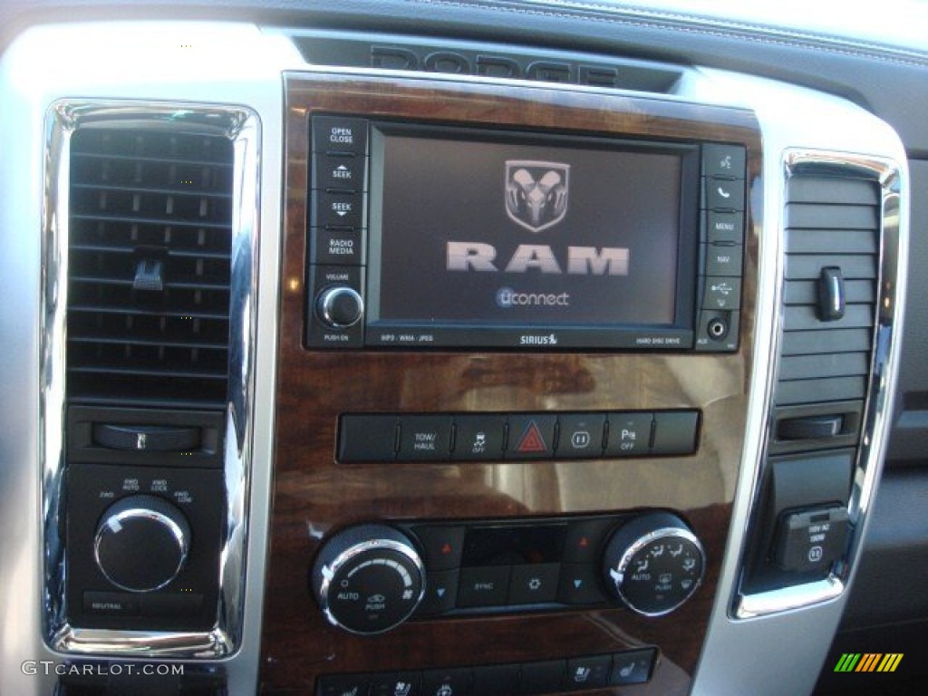 2011 Ram 1500 Laramie Crew Cab 4x4 - Brilliant Black Crystal Pearl / Dark Slate Gray photo #16