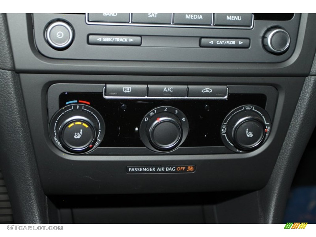 2013 Volkswagen GTI 2 Door Controls Photo #74121388