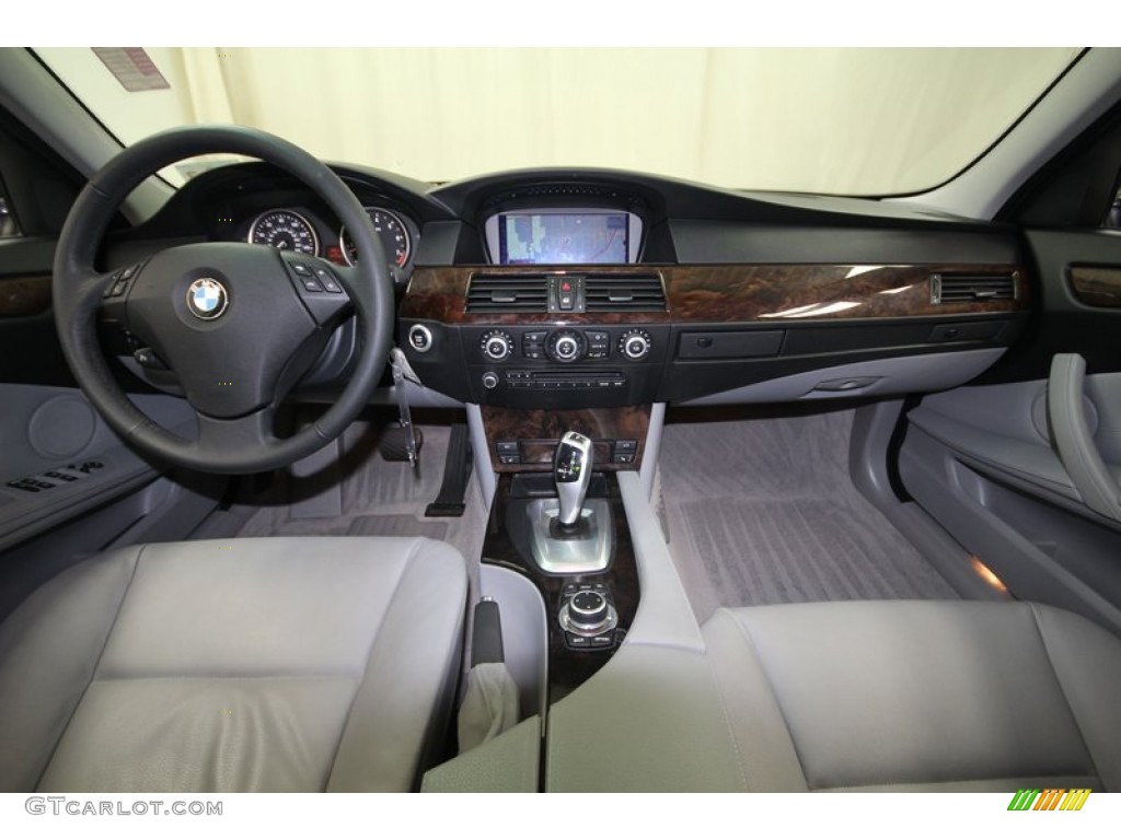 2010 BMW 5 Series 528i Sedan Gray Dashboard Photo #74125498