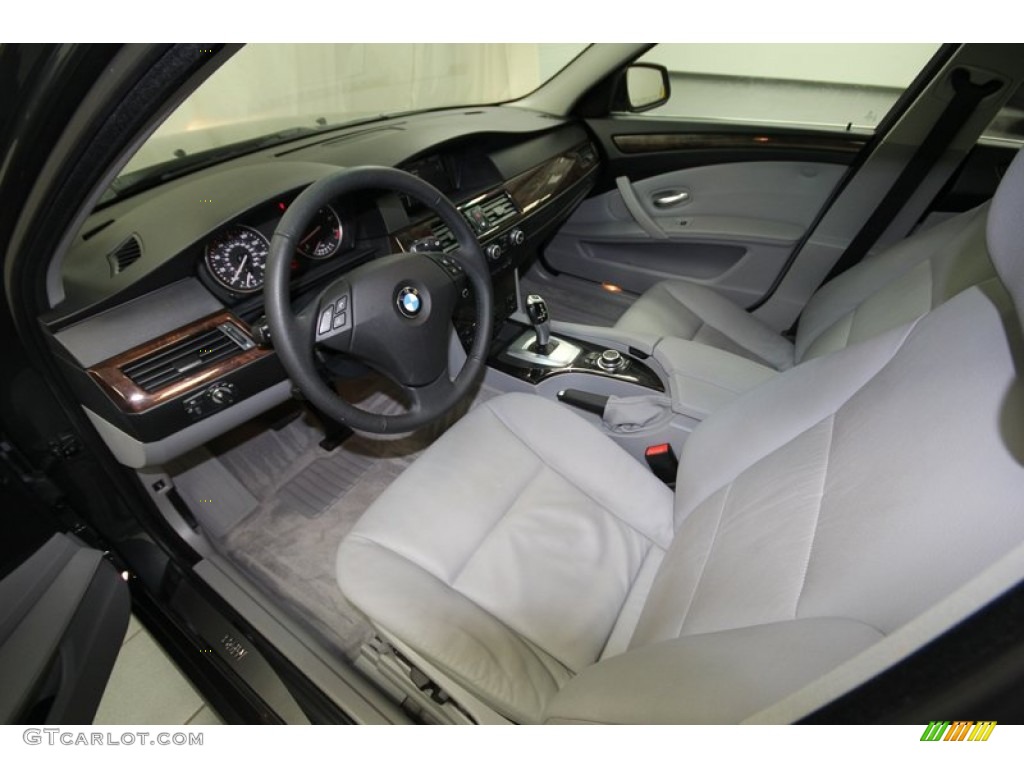 Gray Interior 2010 BMW 5 Series 528i Sedan Photo #74125705