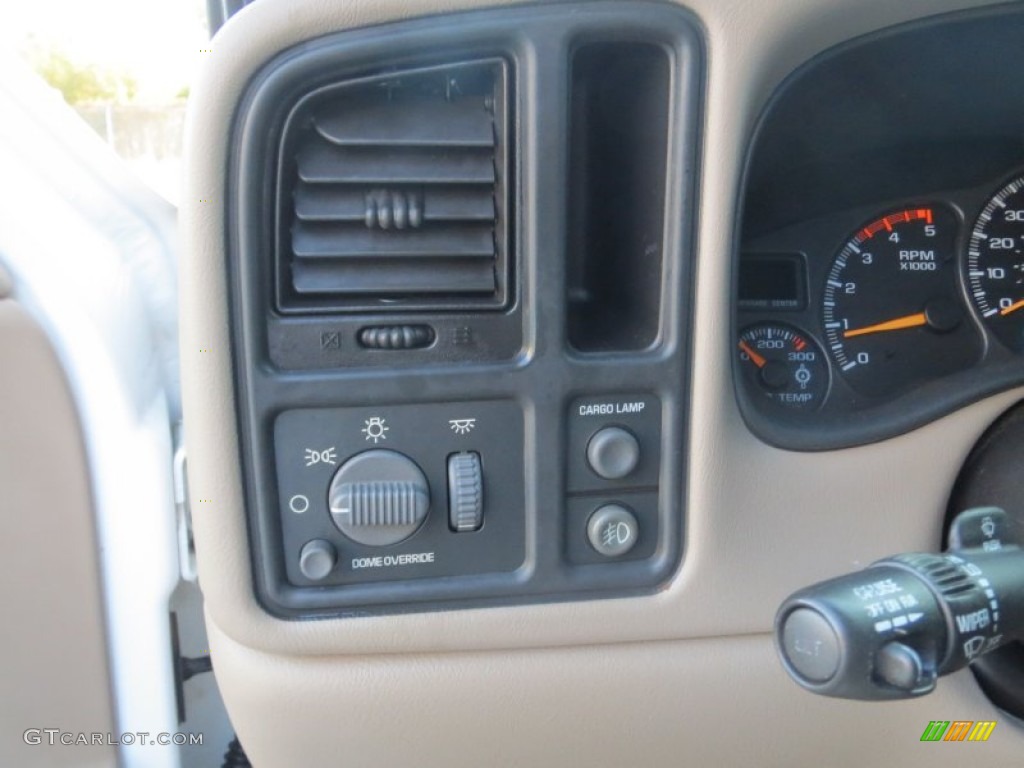 2002 Chevrolet Silverado 2500 LT Crew Cab Controls Photos