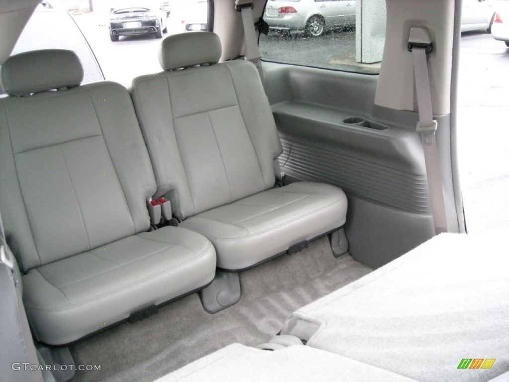 2006 GMC Envoy XL SLT 4x4 Rear Seat Photo #74127628