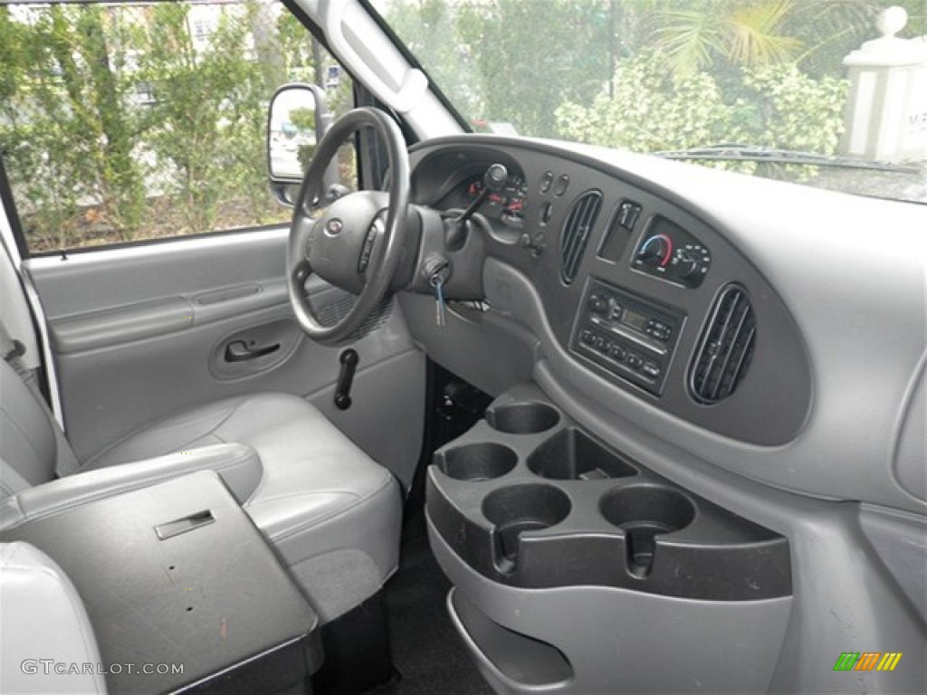 Medium Flint Interior 2008 Ford E Series Van E350 Super Duty Commericial Photo #74127631