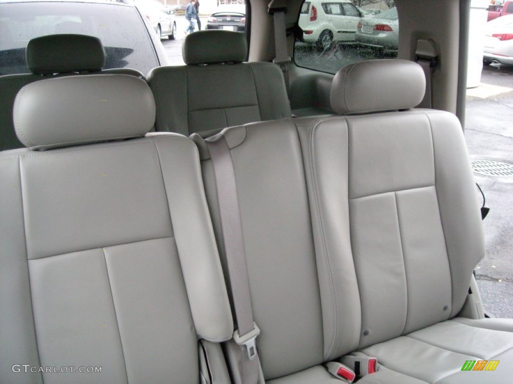 2006 GMC Envoy XL SLT 4x4 Rear Seat Photo #74127676