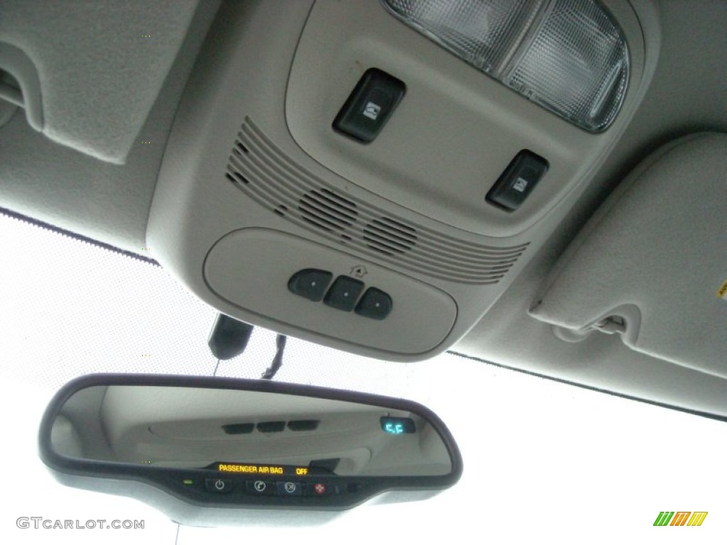 2006 GMC Envoy XL SLT 4x4 Controls Photos