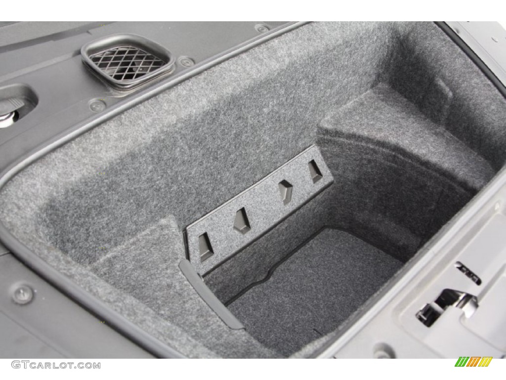 2011 Audi R8 5.2 FSI quattro Trunk Photo #74130103