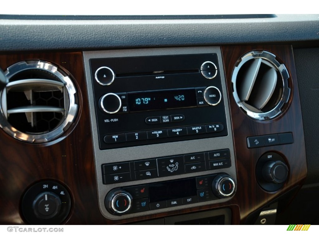 2011 Ford F250 Super Duty Lariat Crew Cab 4x4 Controls Photo #74131894