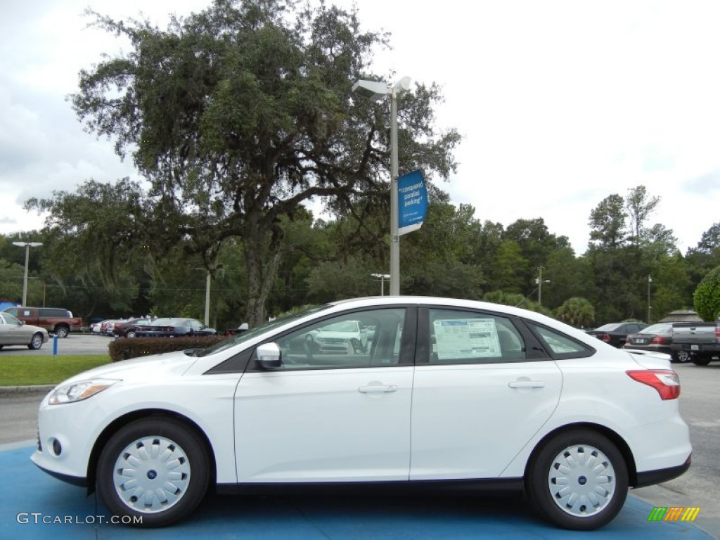 Oxford White 2013 Ford Focus SE Sedan Exterior Photo #74137963