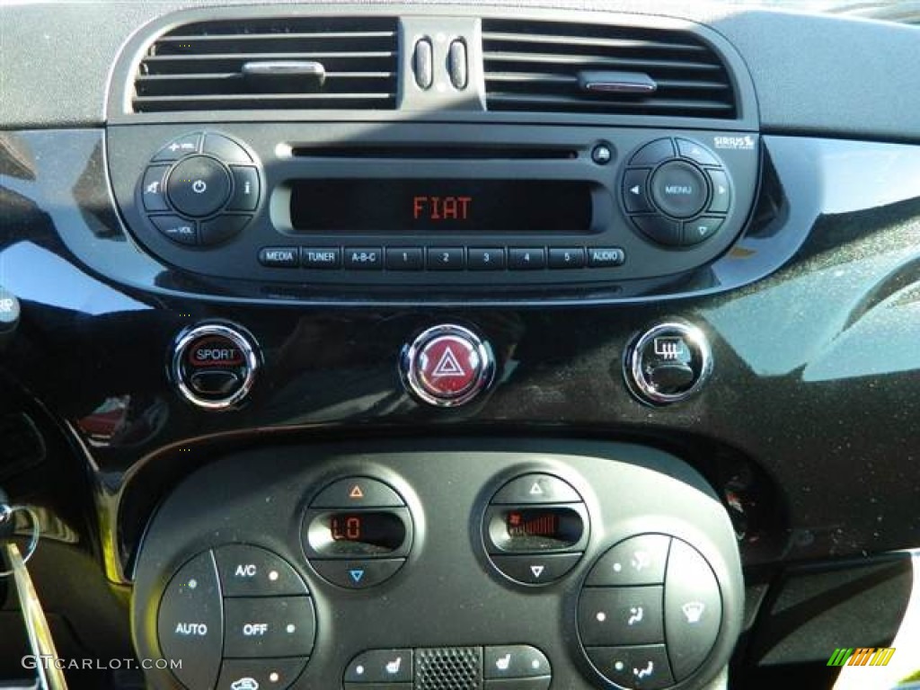 2013 Fiat 500 Abarth Controls Photo #74139557