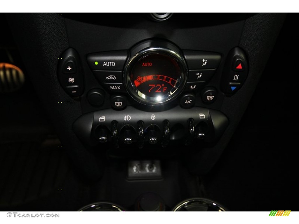 2013 Mini Cooper S Hardtop Bayswater Package Controls Photo #74140501