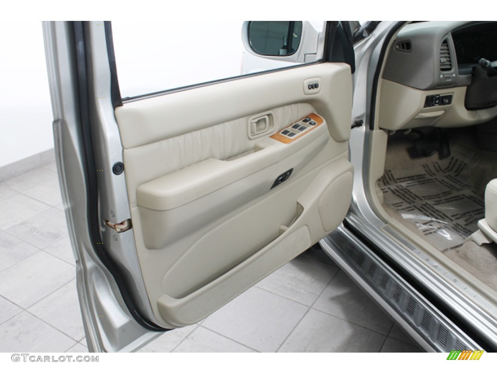 2002 QX4 4x4 - Brilliant Silver Metallic / Stone Beige photo #16