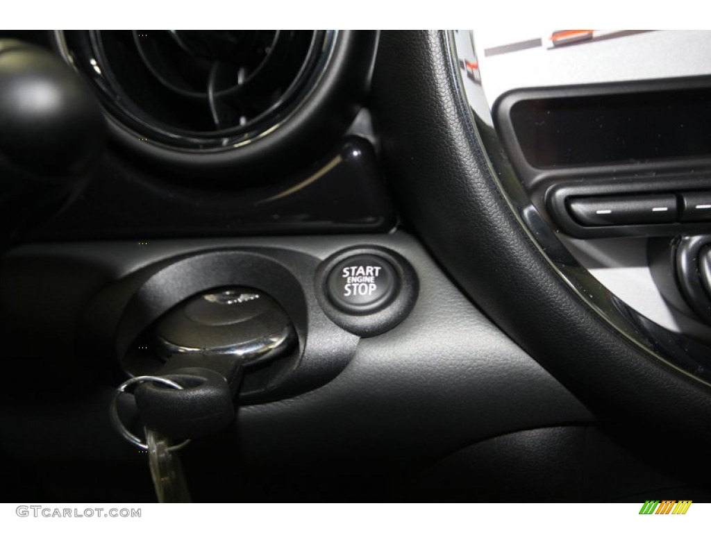 2013 Mini Cooper S Hardtop Bayswater Package Controls Photo #74140570