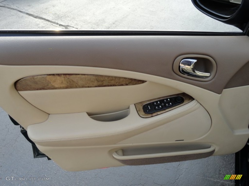 2005 Jaguar S-Type 4.2 Champagne Door Panel Photo #74142496