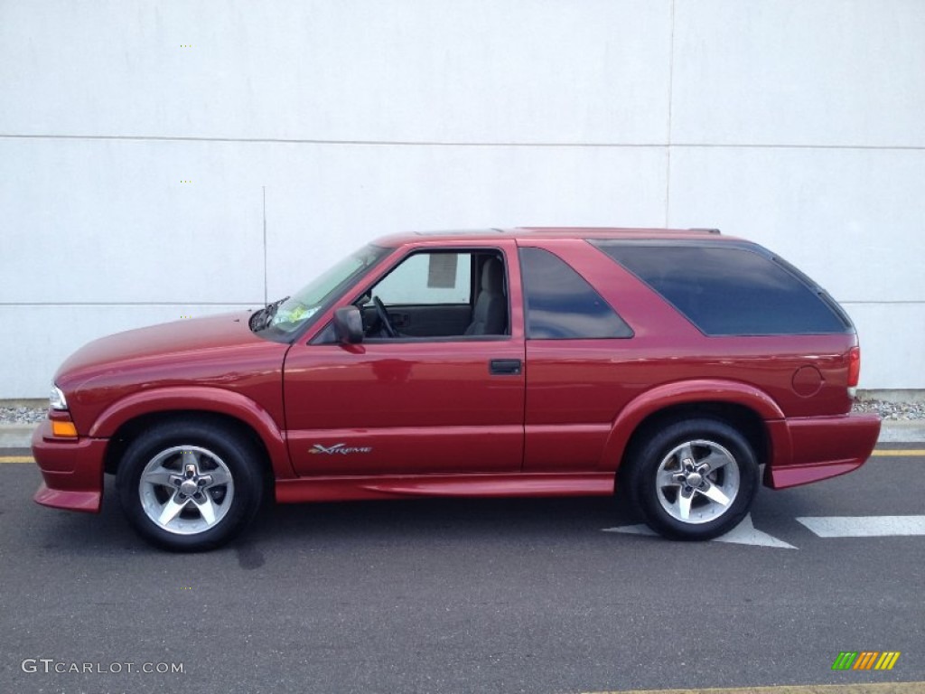 2004 Blazer Xtreme - Dark Cherry Red Metallic / Taupe photo #4