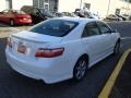 Super White - Camry SE Photo No. 6