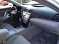 Super White - Camry SE Photo No. 25