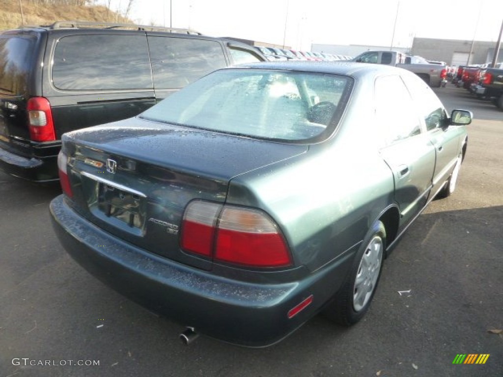 1996 Accord LX Sedan - Dark Eucalyptus Green Pearl Metallic / Gray photo #2