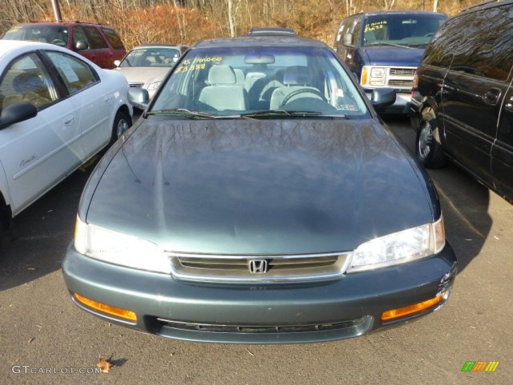1996 Accord LX Sedan - Dark Eucalyptus Green Pearl Metallic / Gray photo #6