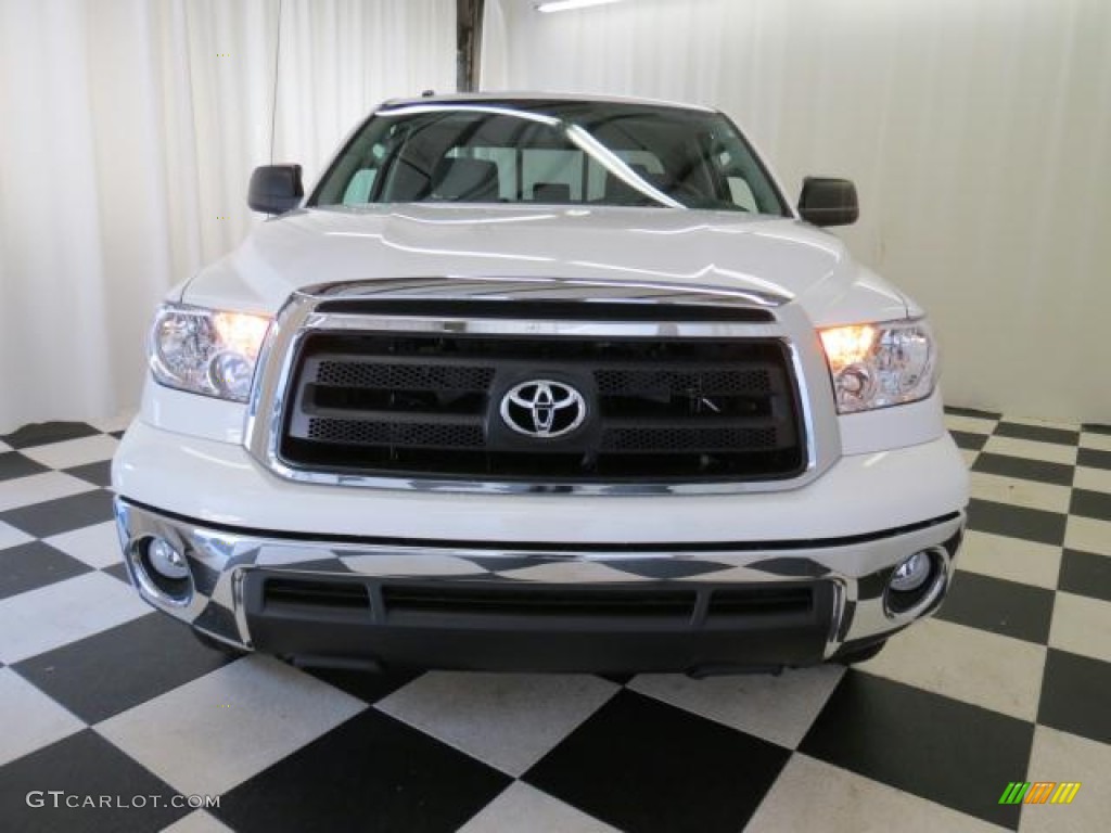 2013 Tundra Double Cab - Super White / Graphite photo #2