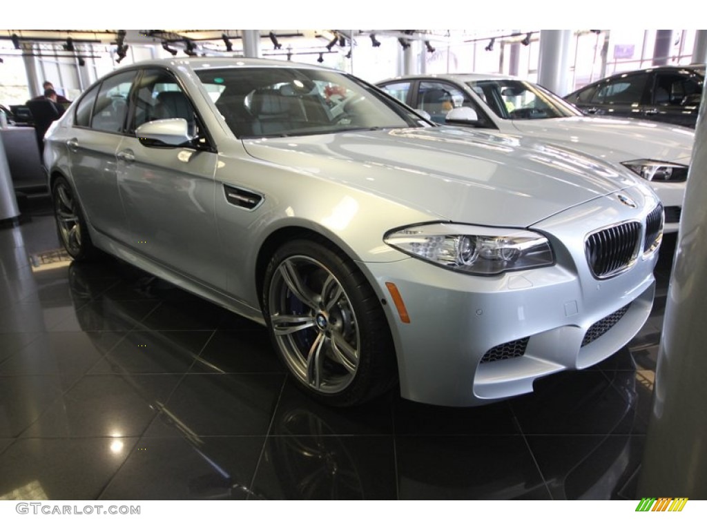 Silverstone Metallic 2013 BMW M5 Sedan Exterior Photo #74147357