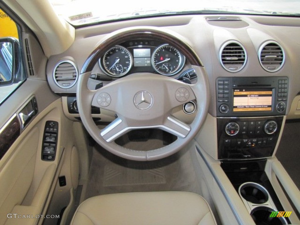 2010 Mercedes-Benz GL 450 4Matic Cashmere Dashboard Photo #74152668